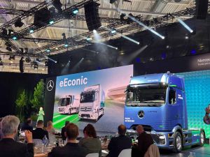 Daimer Truck eActros 600 - Medianighjt IAA Transportation 2024