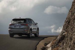 New-Outlander-PHEV