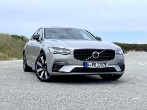 Volvo S90 Recharge T8 AWD PHEV 445 PS